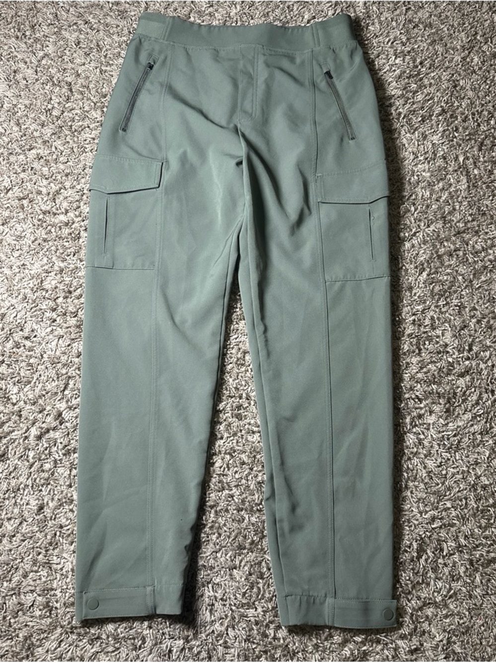 Athleta Women’s Olive Green Utility Travel Pants Size 10 Stretch Hiking Outdoor